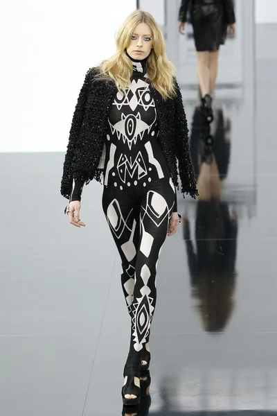 Look 39